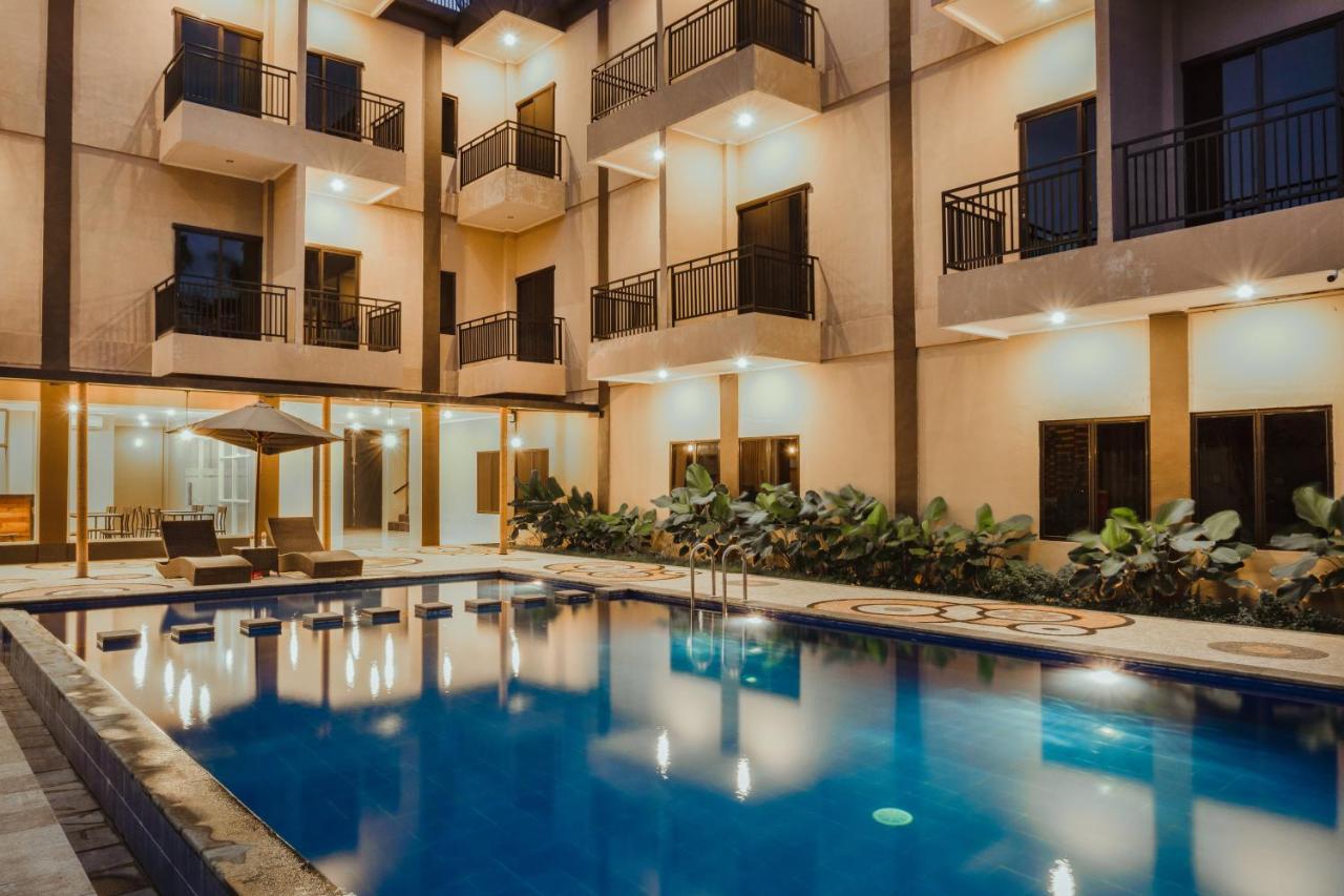 Panfila Hotel Kuta  Exteriör bild