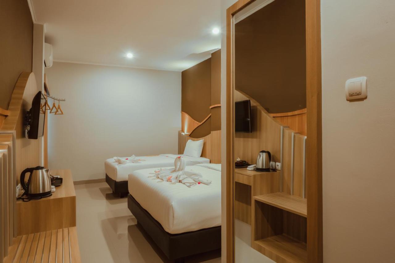 Panfila Hotel Kuta  Exteriör bild