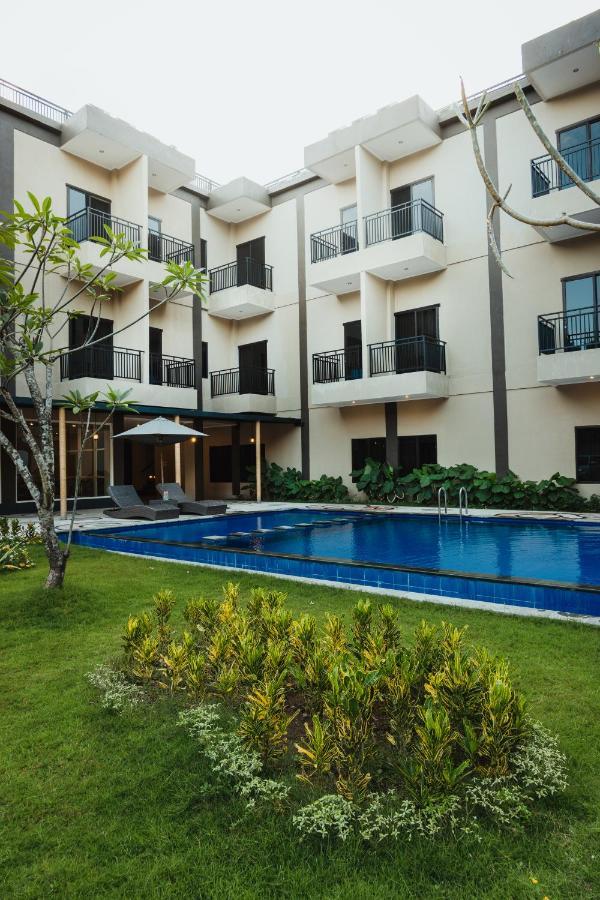 Panfila Hotel Kuta  Exteriör bild